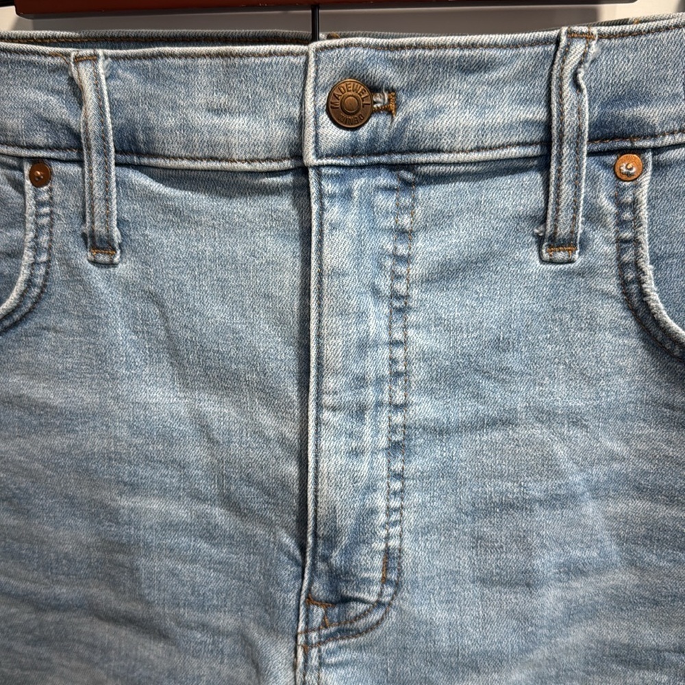 Madewell High Rise Denim Shorts Light Wash Distressed Size 31 - Picture 3 of 16